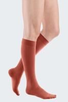 medi mediven Comfort Trendfarben 2024 atmungsaktive Kom­pres­sions­strüm­pfe lichtblau o. rostrot