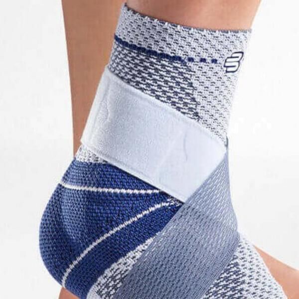 BAUERFEIND MalleoTrain Plus Sprunggelenkbandage für mehr Stabilität und Entlastung im Alltag