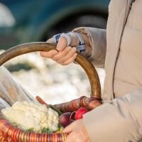 Vorschau: Bauerfeind Rhizoloc OA Daumenorthese rechts oder links zur Ruhigstellung und Entlastung des Daumens