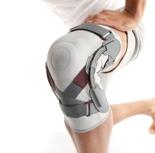 Ofa Push med Kniebandage bietet dem Kniegelenk starken seitlichen Halt