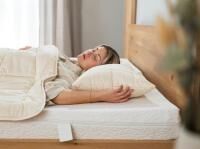 Vorschau: JONA SLEEP Bio Schurwoll-Kissen mit Schurwollnoppenfüllung für ein optimales Schlafklima