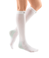Vorschau: medi mediven thrombexin 18 medizinische Kompressionsstrümpfe, Anti-Thrombosestrümpfe