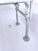 Vorschau: RIDDER Badewannen-Transferbank Sam höhenverstellbar, weiß, TÜV geprüft