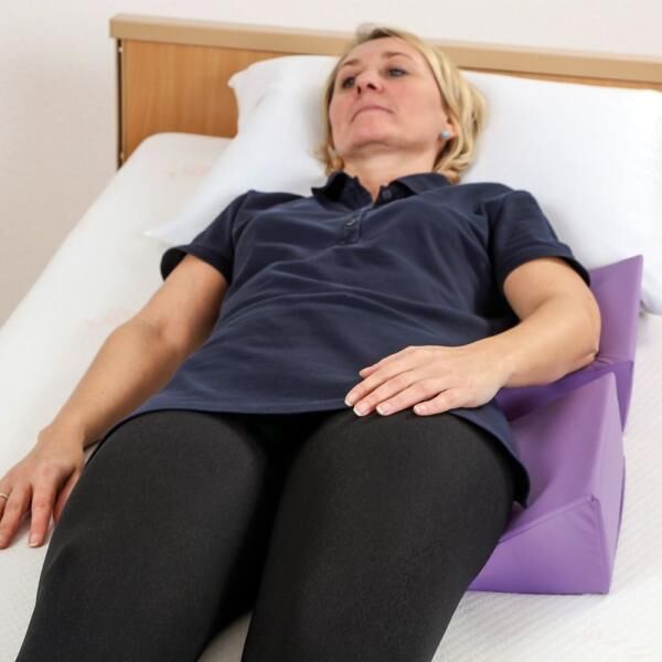 KUBIVENT PurplePos Positionierungskeil Lagerungskissen 25 x 20 cm individuelle Modellierung