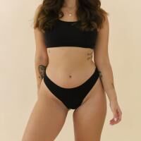 Vorschau: dais Tanga Daily Periodenunterwäsche mit Einlage, für leichte Tage, 3er Bundle, Schwarz