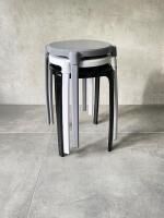 Vorschau: RIDDER Bad-Hocker Max Gesamtabmessung: ca. Ø 30 x 46,5 cm, TÜV geprüft und belastbar bis max. 100 kg