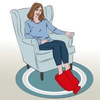 Vorschau: Vital Comfort Fleece Fußwärmer inklusive Wärmflasche zur Anwendung im Sitzen und Liegen