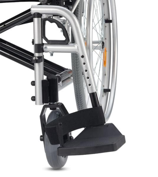 Bischoff & Bischoff Pyro Light XL Sondergrößen-Rollstuhl mit Trommelbremse, belastbar bis 170 kg