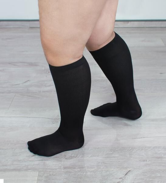 Hydas Kniestrümpfe Reisestrümpfe schwarz für Damen und Herren, weitgeschnitten für kräftige Waden