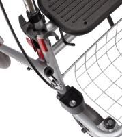 Vorschau: Bischoff & Bischoff Senio Standard-Rollator mit beidseitig Bremsen und faltbar inkl. Zubehör