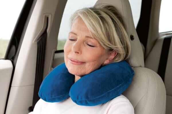 Elsa Halskissen mit Mineralschaum-Flocken zur bequemen Stütze von Hals und Nacken