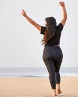 Vorschau: ABC Breast Care Leggings Move One mit Kompressions- und Masageeffekt