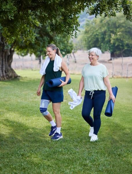 BAUERFEIND GenuTrain A3 Kniebandage zur Entlastung und Stabilisierung bei Kniearthrose