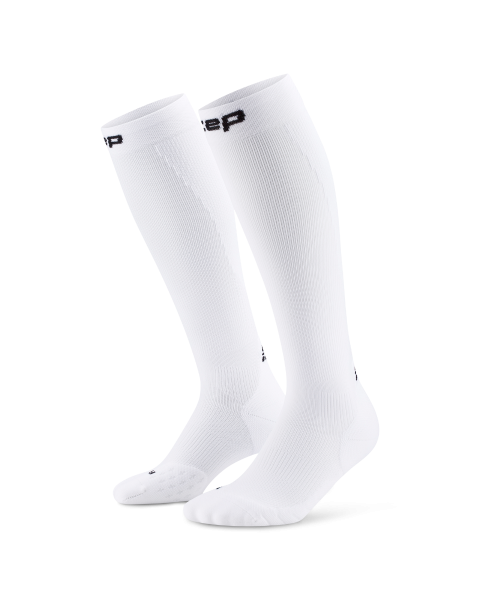 CEP run socks mid cut 5.0 knielange Laufsocken für Herren mit leichter Kompression