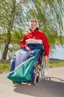 Pellis Medica Schlupfsack Happy Color für Rollstühle, wasserdichtes und pflegeleichtes Nylongewebe