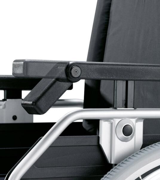 Bischoff & Bischoff Pyro Light Leichtgewicht-Rollstuhl mit Kniehebelbremse und Trommelbremse