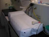 Vorschau: Dr. Winkler Sonolagerungsschiene mit U-Schale zur Anwendung bei der Hüftsonographie von Säuglingen