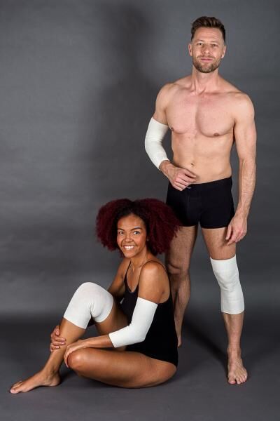 Moser Care Angora Gelenkwärmer (Paar) für Knie oder Ellbogen aus 30% Angora, naturweiß ohne Nähte