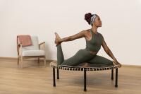 Vorschau: bellicon Trampolin Klassik mit Klappbeinen, 100 cm für Basisübungen, starke Seilringstärke