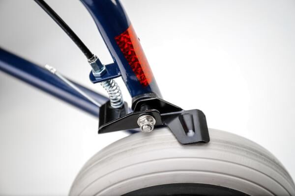 Actimo Delta Blau Rollator mit 3 Rädern für hohe Wendigkeit, faltbar