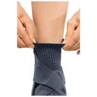 Vorschau: medi Levamed Active einstellbare Aktiv-Sprunggelenkbandage mit Gurtsystem und Silikonfaden