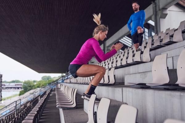 CEP Sports Compression Ankle Sleeve Fußgelenkbandage mit Kompressions-Sprunggelenkschutz