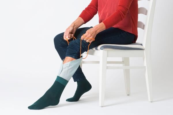 etac Socky Anziehhilfe Nylon für kurze oder lange Kompressionsstrümpfe u. Socken