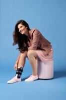 Vorschau: THUASNE Ligacast Sprunggelenkorthese seitengleich mit stabilisierenden Schalen und weichem Polster