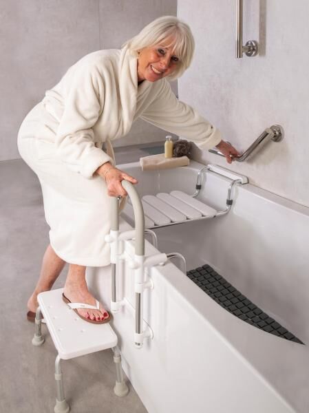 RIDDER Bad-Schemel Sam, weiß, höhenverstellbar, Belastbarkeit 150 kg