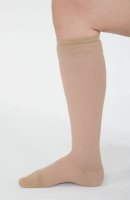 Vorschau: SIGVARIS Specialities ULCER X Kompressionsstrumpf Kniestrumpf zur Behandlung des offenen Beins