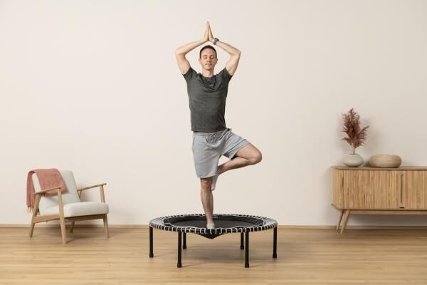 bellicon Trampolin Klassik mit Klappbeinen, 100 cm für Basisübungen, starke Seilringstärke