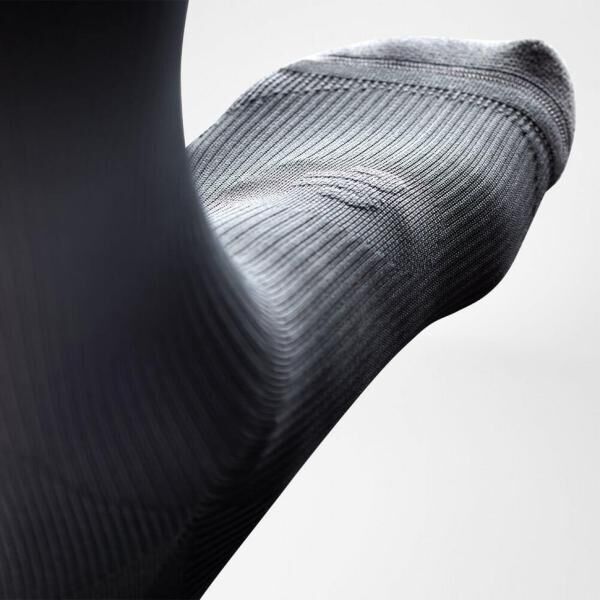 VenoTrain hero robuster Kompressionskniestrumpf in KKL2 mit Merinowolle und Komfortferse