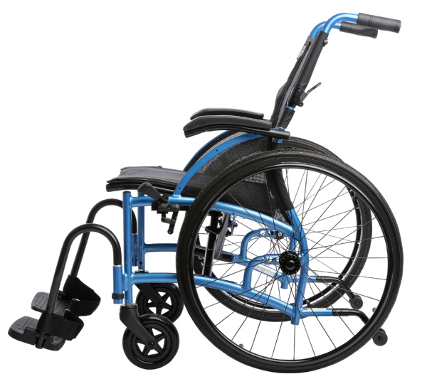 STRONGBACK Mobility FLIP Rollstuhl mit integrierter Rückenstütze und hochklappbaren Armlehnen