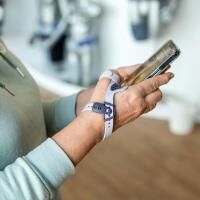 Vorschau: Bauerfeind Rhizoloc OA Daumenorthese rechts oder links zur Ruhigstellung und Entlastung des Daumens