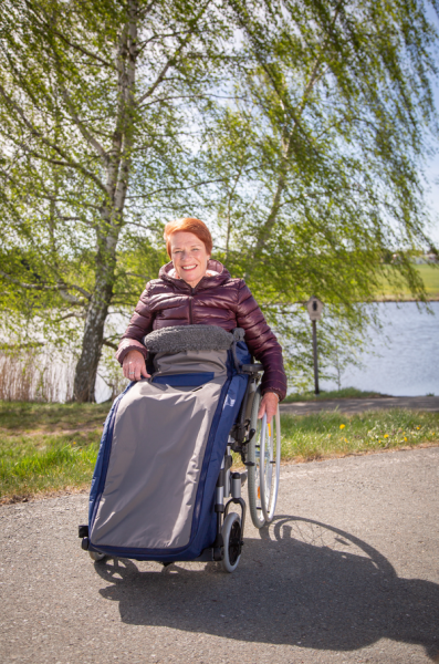 Pellis Medica Schlupfsack Royal Exklusiv für Rollstühle gefüttert mit warmem Wirkflor