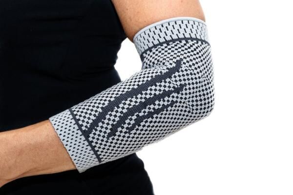 ANTAR Ellenbogenbandage mit Silikonverstärkungen sorgen für eine leichte Kompression am Ellenbogen