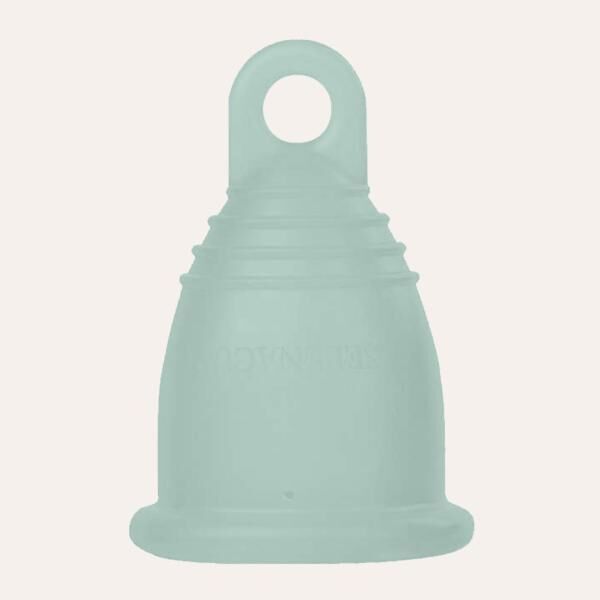 SELENACARE nachhaltige Periodencup Menstruationstasse Basic mittlerer Härtegrad