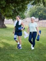 Vorschau: BAUERFEIND GenuTrain A3 Kniebandage zur Entlastung und Stabilisierung bei Kniearthrose