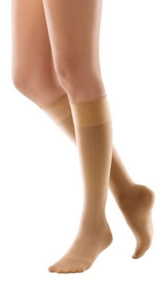 BAUERFEIND VenoTrain Micro Jive Kompressionsstrümpfe mit Komfort-Fußsohle in versch. Längen