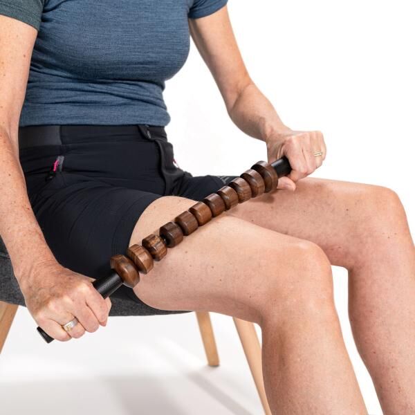 styleholz biegbarer Faszienstab Woodstick FLEX aus Holz zur Faszienmassage aus Österreich