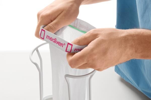 medi Hospitalbutler Anziehhilfe für Kompressionsstrümpfe