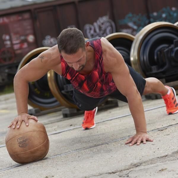 ARTZT Vintage Series Medizinball aus echtem Rindsleder in verschiedenen Gewichten