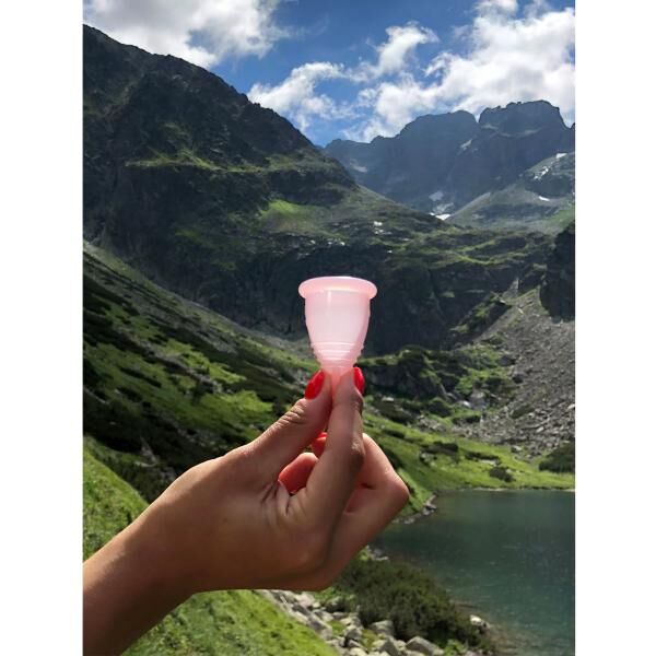 SELENACARE Periodencup Menstruationstasse Premium mittlerer Härtegrad