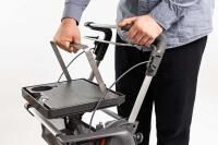 Vorschau: TOPRO Hestia Indoor Rollator, stylisch, platzsparend und zusammenfaltbar, 7 Jahre Garantie