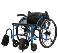 Vorschau: STRONGBACK Mobility FLIP Rollstuhl mit integrierter Rückenstütze und hochklappbaren Armlehnen