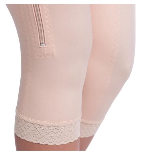 lipoelastic VD Comfort postoperatives Kompressionsmieder mit Hygieneöffnung u. verstellbaren Trägern