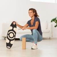 Vorschau: ARTZT vitality Balance Board 75 x 25 cm aus Echtholz mit Korkrolle zum Training des Gleichgewicht