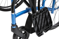 Vorschau: STRONGBACK Mobility FLIP Rollstuhl mit integrierter Rückenstütze und hochklappbaren Armlehnen