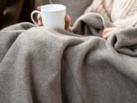 Vorschau: JONA SLEEP Premium Kuscheldecke Meran kuschelig & hautfreundlich in versch. Farben