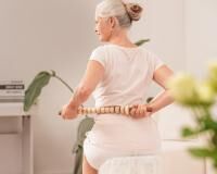 Vorschau: styleholz biegbarer Faszienstab Woodstick FLEX mit glatter Oberfläche aus Holz zur Faszienmassage